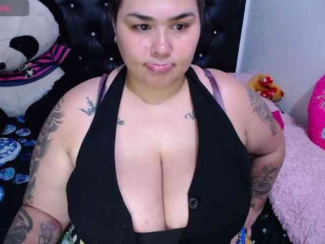GabiBigBoobs webcam