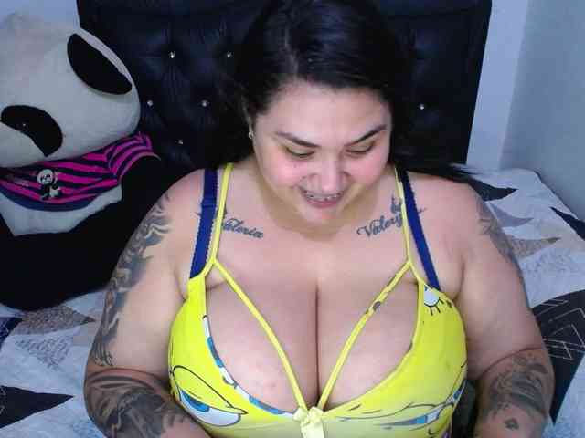 GabiBigBoobs webcam