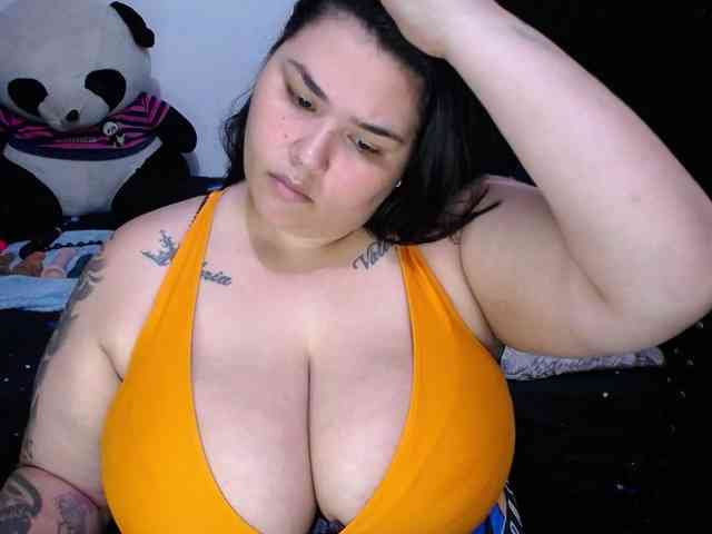 GabiBigBoobs webcam