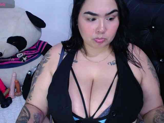GabiBigBoobs webcam