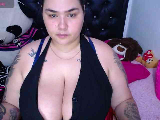 GabiBigBoobs webcam
