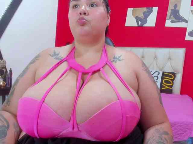 GabiBigBoobs GabiBigBoobs