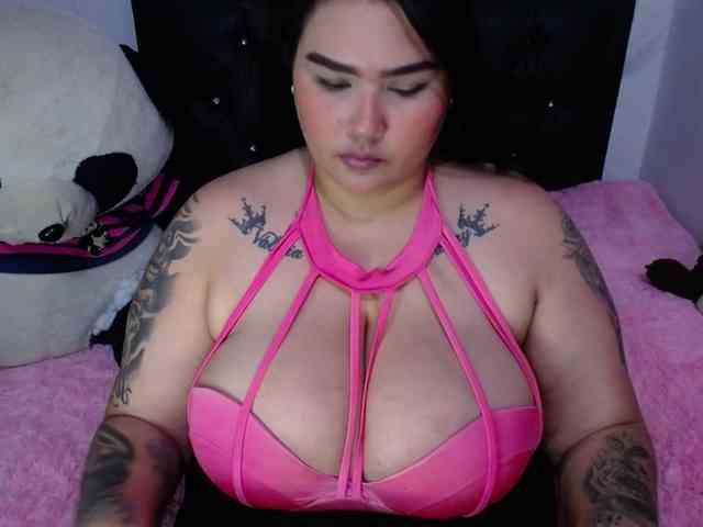 GabiBigBoobs webcam