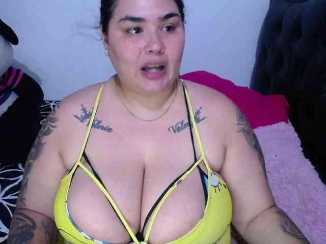 GabiBigBoobs webcam