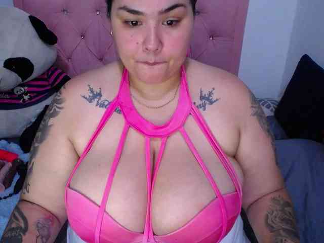 GabiBigBoobs webcam