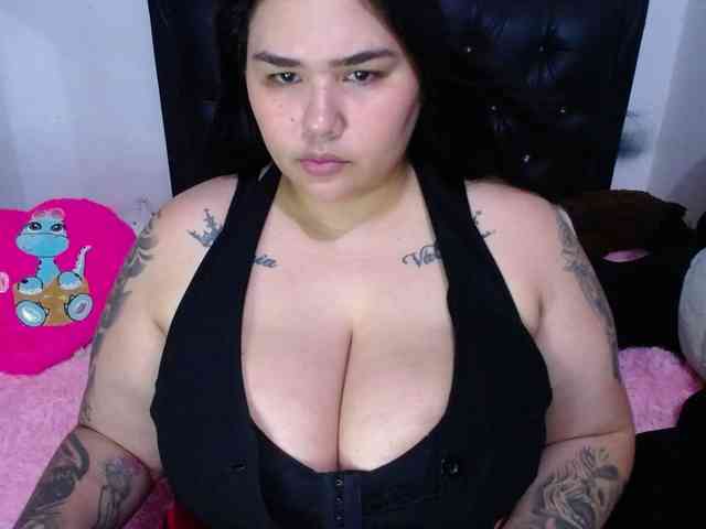 GabiBigBoobs webcam