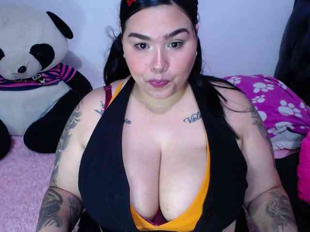 GabiBigBoobs webcam