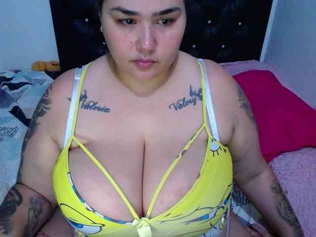 GabiBigBoobs webcam