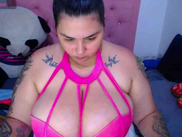 GabiBigBoobs webcam
