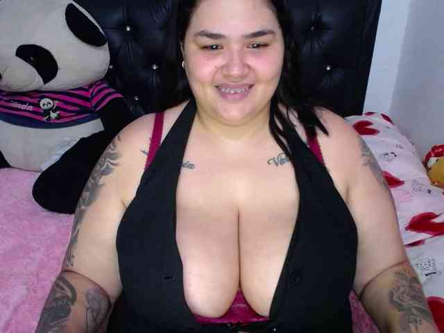 GabiBigBoobs webcam