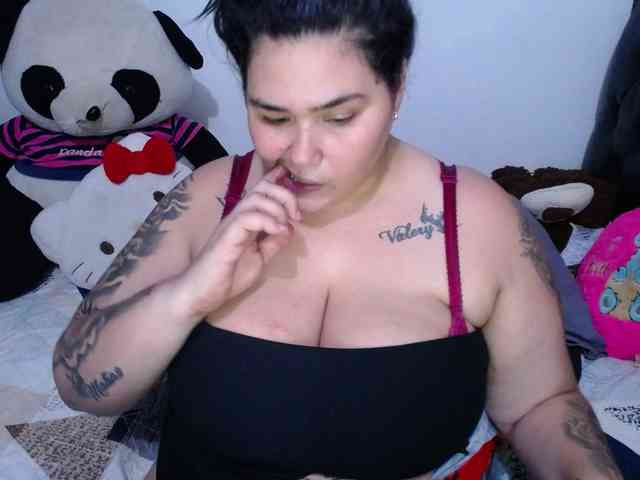 GabiBigBoobs webcam