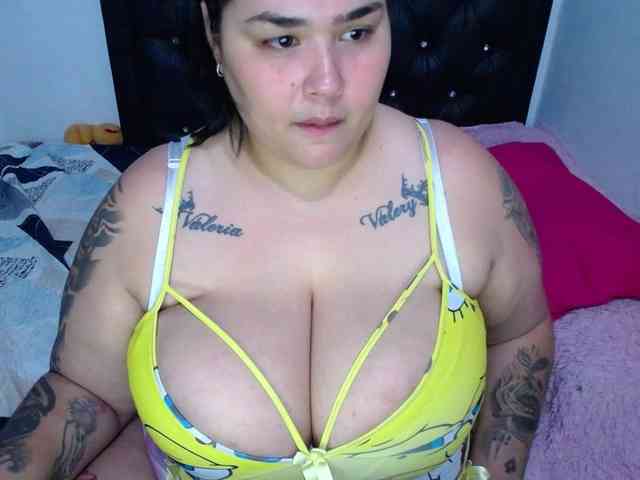 GabiBigBoobs webcam