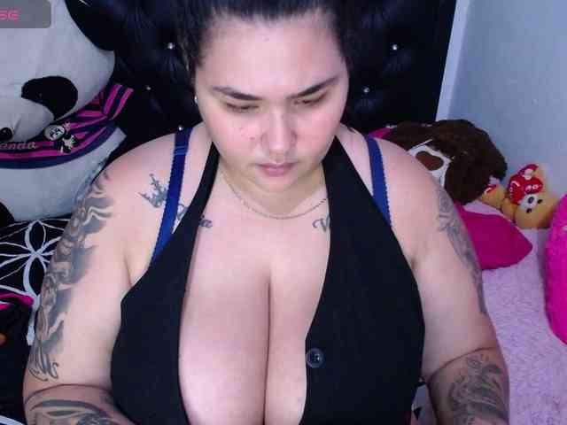 GabiBigBoobs webcam