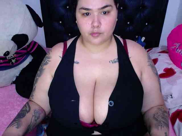 GabiBigBoobs webcam