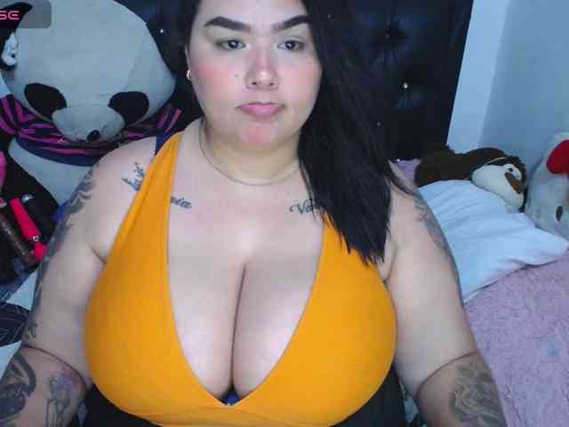 GabiBigBoobs webcam