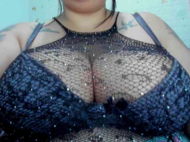 GabiBigBoobs webcam