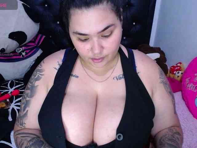 GabiBigBoobs webcam