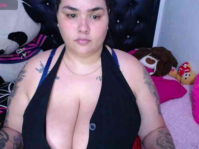 GabiBigBoobs webcam