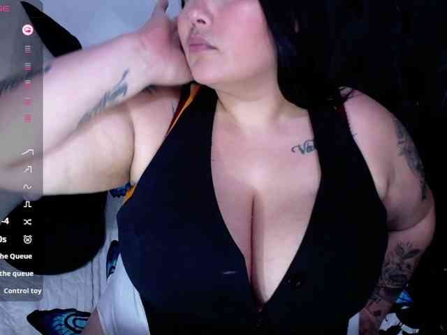 GabiBigBoobs webcam