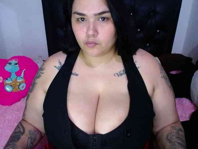 GabiBigBoobs webcam