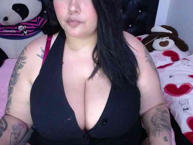 GabiBigBoobs webcam