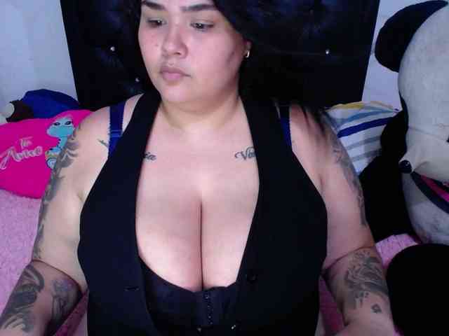GabiBigBoobs webcam