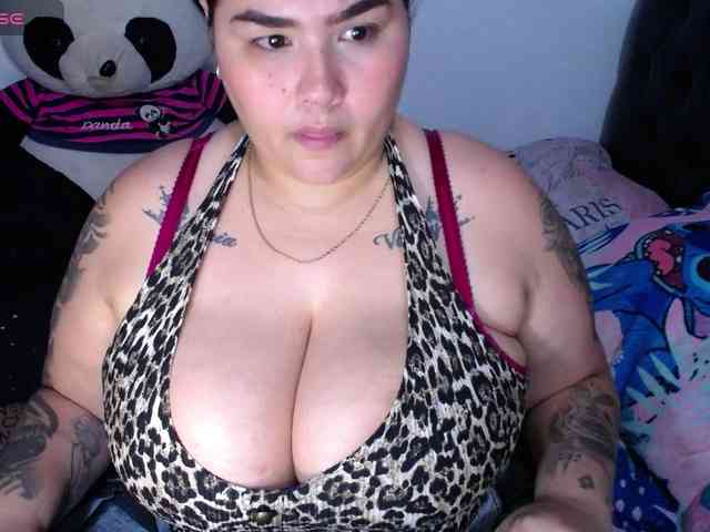 GabiBigBoobs webcam