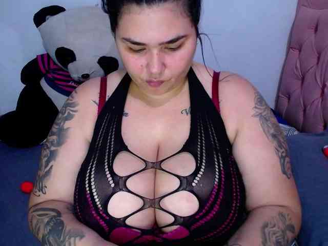 GabiBigBoobs webcam