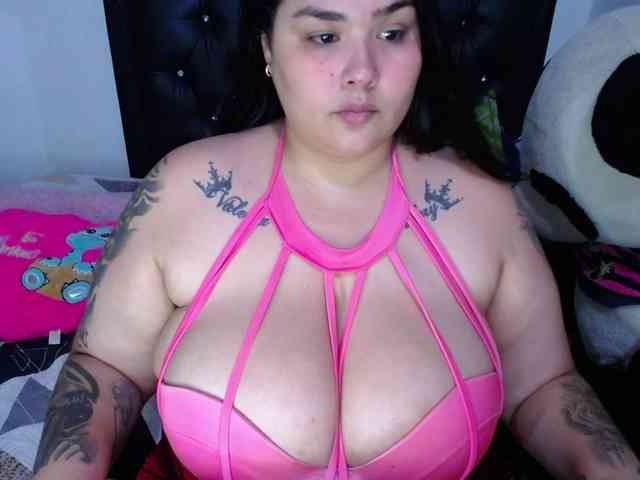 GabiBigBoobs webcam
