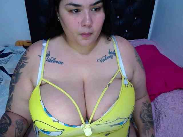 GabiBigBoobs webcam
