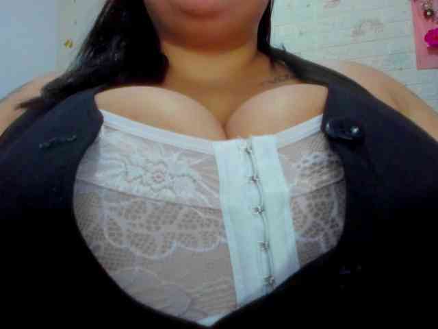 GabiBigBoobs Live Webcam on BongaCams