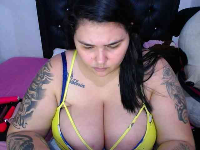 GabiBigBoobs webcam