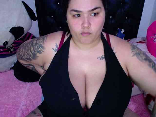 GabiBigBoobs webcam