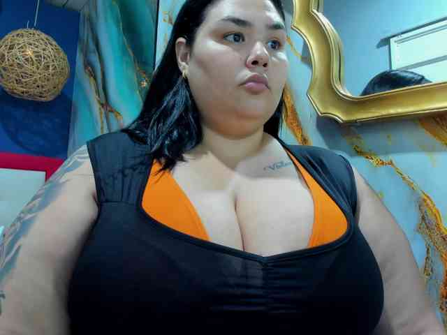 GabiBigBoobs webcam