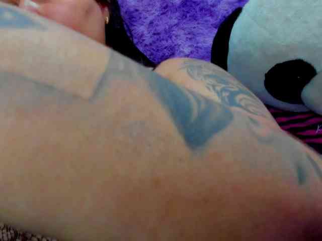 GabiBigBoobs webcam