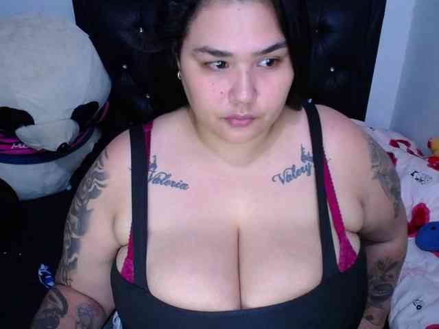 GabiBigBoobs webcam