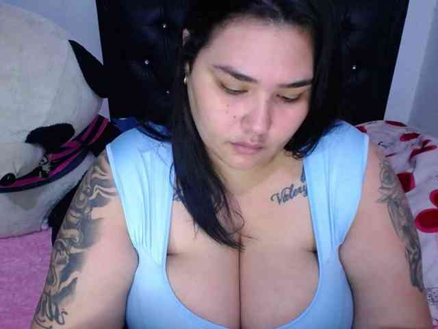 GabiBigBoobs webcam
