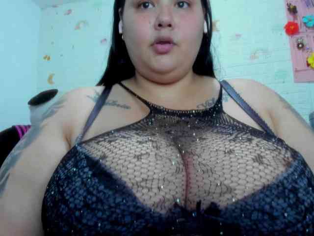 GabiBigBoobs webcam