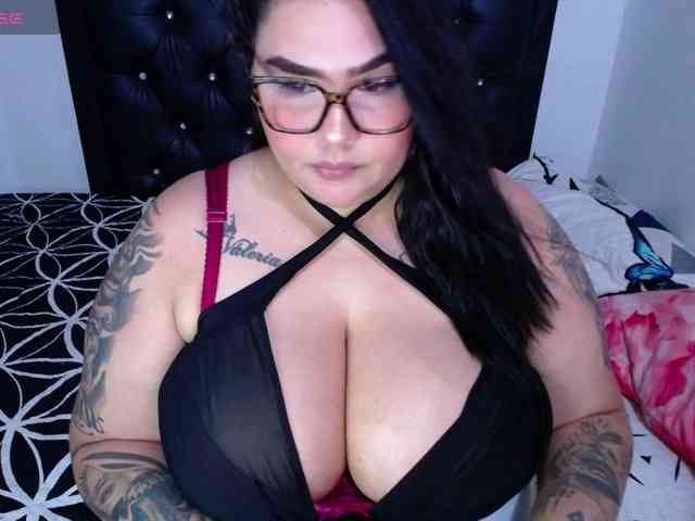 GabiBigBoobs webcam