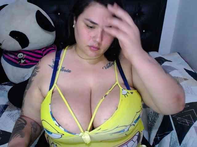 GabiBigBoobs webcam