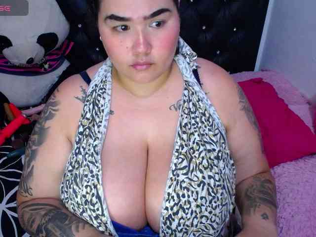 GabiBigBoobs webcam