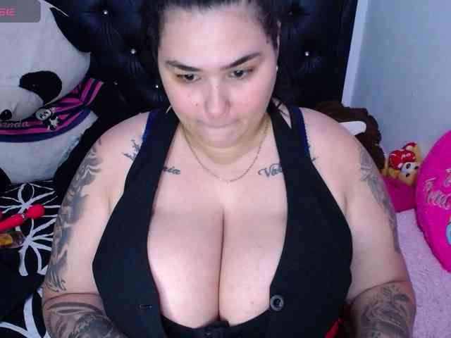 GabiBigBoobs webcam