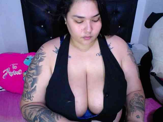 GabiBigBoobs webcam
