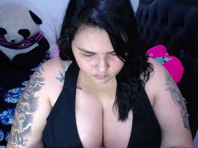 GabiBigBoobs webcam