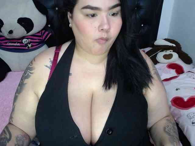 GabiBigBoobs webcam