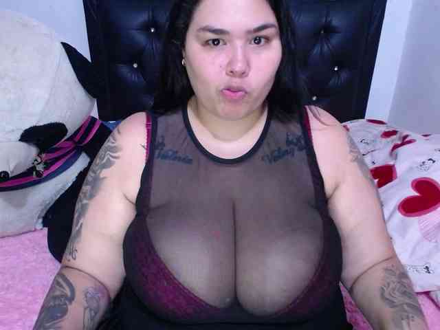 GabiBigBoobs webcam