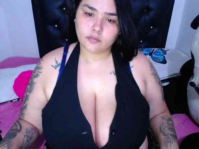 GabiBigBoobs webcam