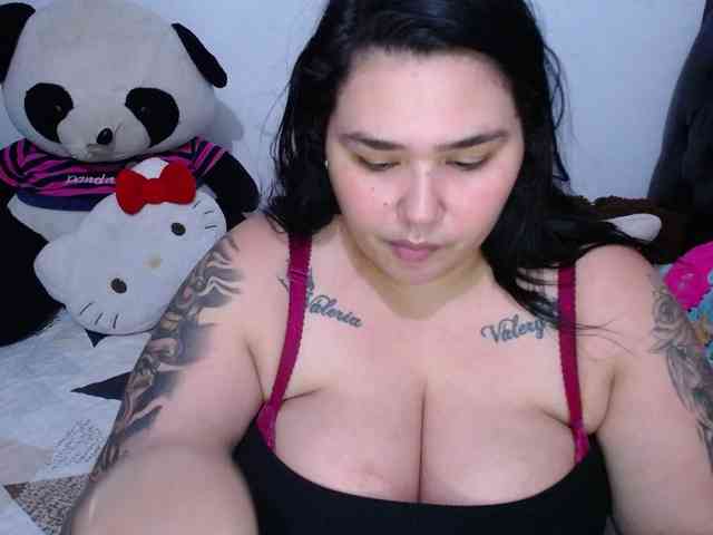 GabiBigBoobs webcam