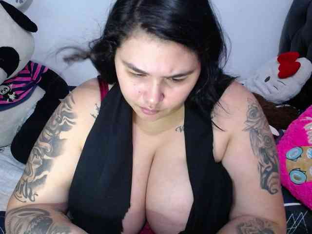 GabiBigBoobs webcam