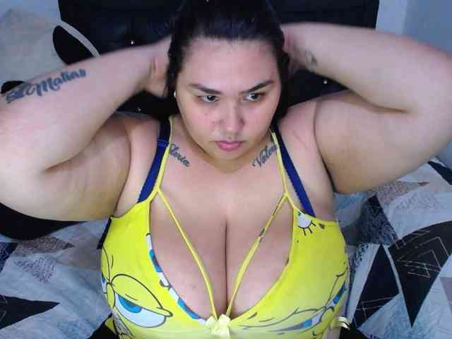 GabiBigBoobs webcam